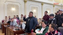 «Почему о народе никто не думает?» Пострадавшие от паводков в Уральске пришли а акимат