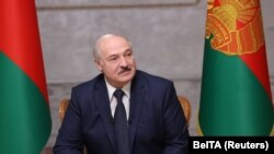 Президент Беларуси Александр Лукашенко дает интервью российским журналистам в Минске. 8 сентября 2020 года.