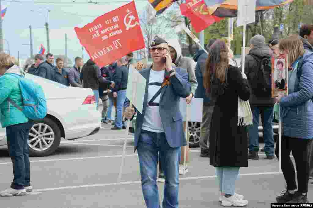 Участник &quot;Бессмертного полка в Петербурге&quot;&nbsp;