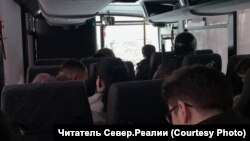 Арестованные 2 февраля в автобусе в Луге