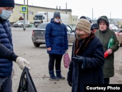 Раздача пакетов с товарами первой необходимости, Сыктывкар