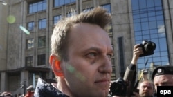 Лидер российской оппозиции Алексей Навальный на митинге протеста против решения московского мэра о "реновации". Москва, 14 мая 2017 года.