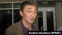 Нурлан Бейсекеев, адвокат Мухтара Джакишева. Астана, 21 июня 2012 года.