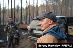 Сергей и Андрей приехали помогать тушить пожар поздно вечером