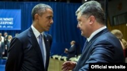 Президент України Петро Порошенко і президент США Барак Обама під час зустрічі в рамках Генасамблеї ООН, Нью-Йорк, 28 вересня 2015 року