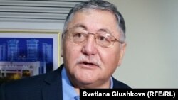 Рысбек Сарсенбайулы, брат убитого политика Алтынбека Сарсенбаева. Астана, 28 мая 2015 года.