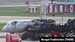 Sukhoi SuperJet 100 в аэропорту Шереметьево, 5 мая 2019 года 