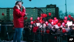 Евгений Ройзман выступает на митинге против отмены прямых выборов мэра Екатеринбурга. 2 апреля 2018 года.