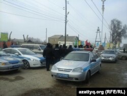 В центре села Бурыл Жамбылской области 17 февраля 2016 года.