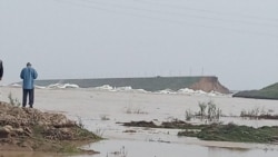 Прорыв дамбы Сардобинского водохранилища в Узбекистане.