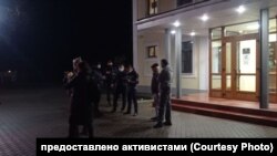 Сотрудники полиции, которые задерживали Олега Мандрыкина