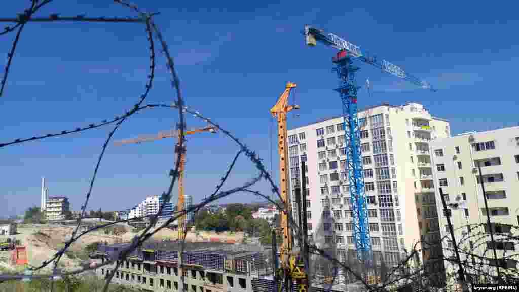 У Севастополі розпочалося будівництво театру опери і балету на мисі Хрустальному в рамках так званого культурного кластера